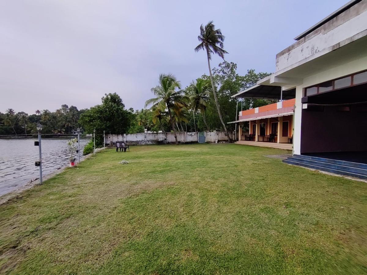 Apartament Wind &Waves Kollam Zewnętrze zdjęcie